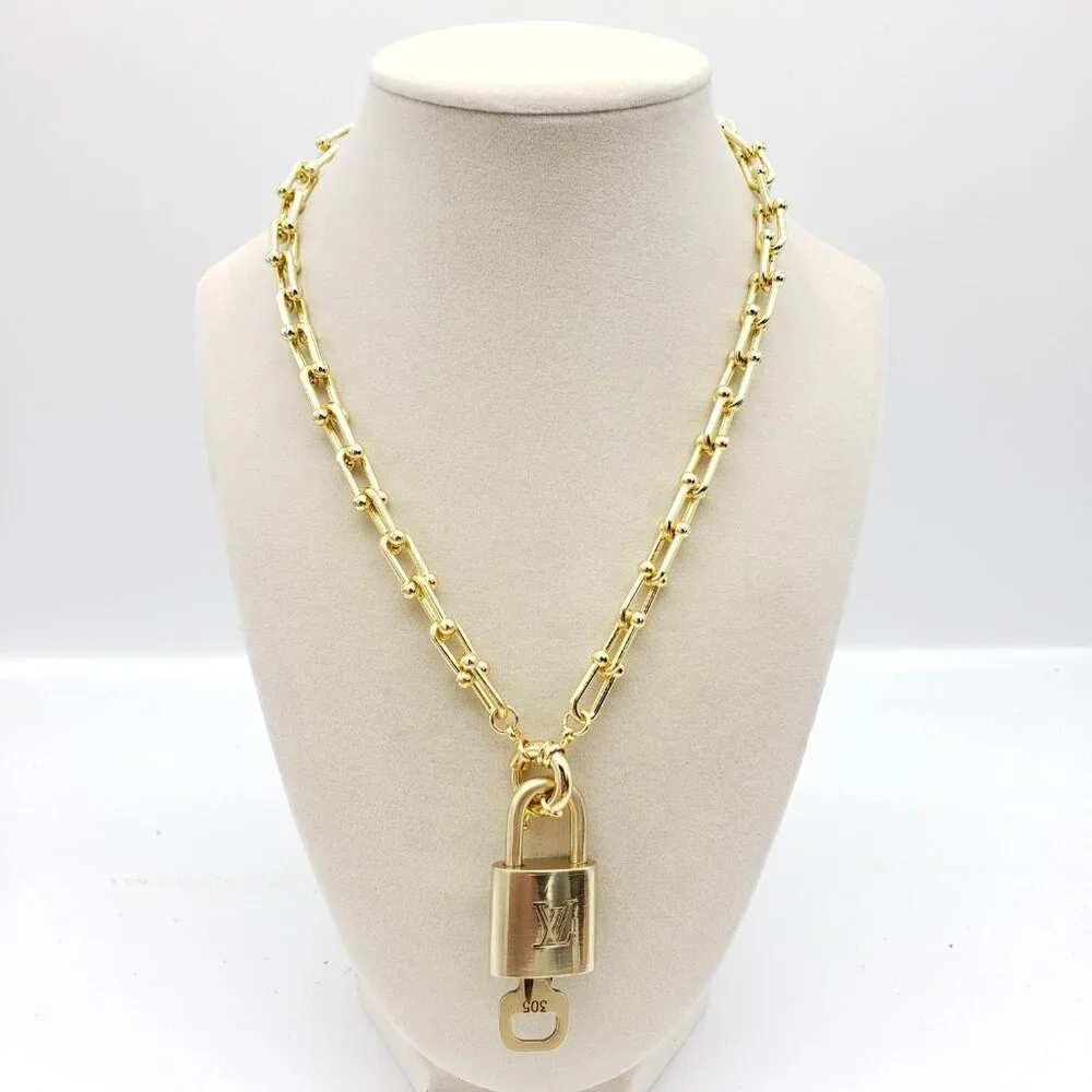 Authentic Louis Vuitton Gold Padlock Pendant w/Unbranded 18k Gold Plated Chain - Picture 13 of 14